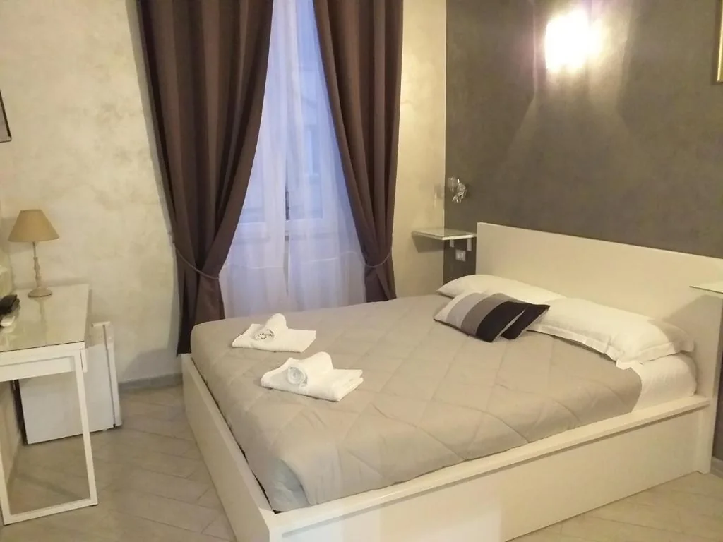 Suite — Frattina Grand Suite Guesthouse