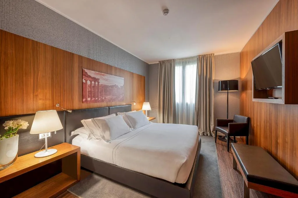 Suite — H10 Roma Città