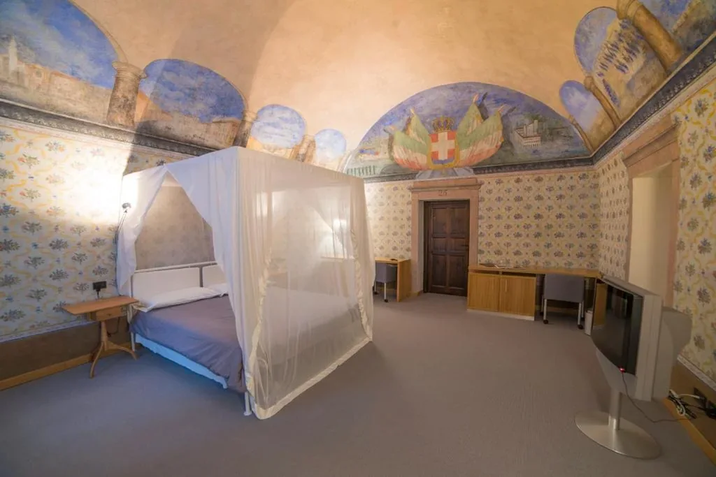 Suite — Hotel Cavour Et Des Officiers