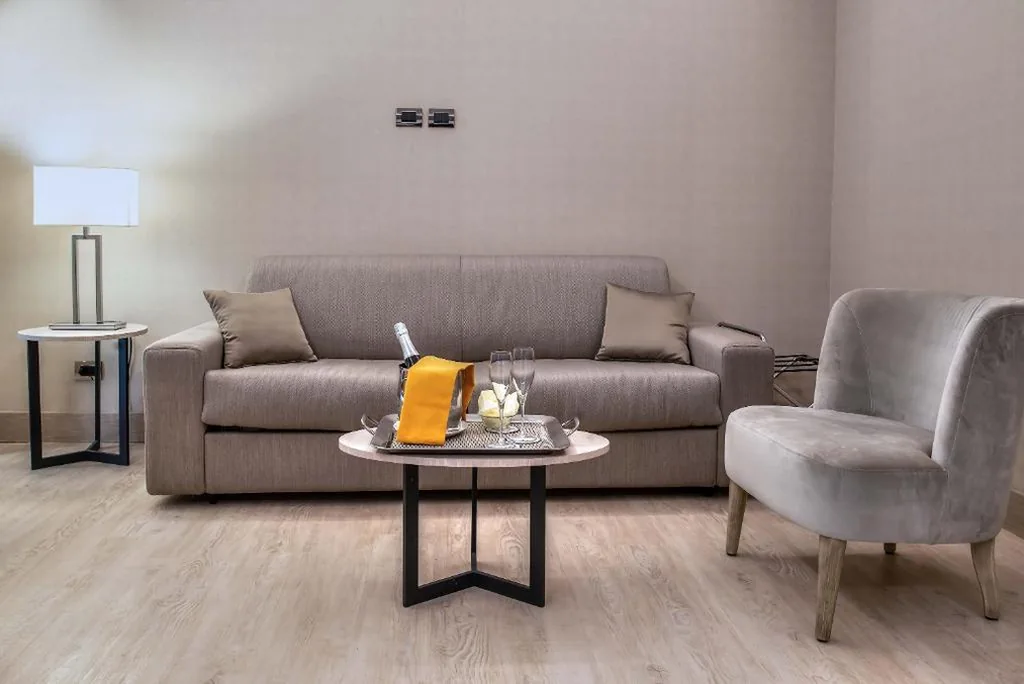 Suite — Hotel Genova