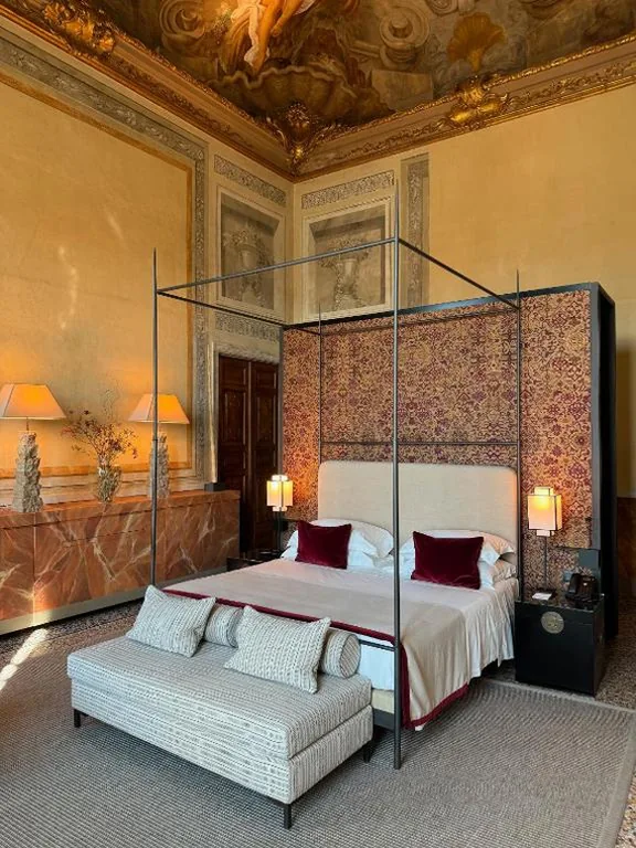 Suite — Hotel Palazzo Durazzo Suites