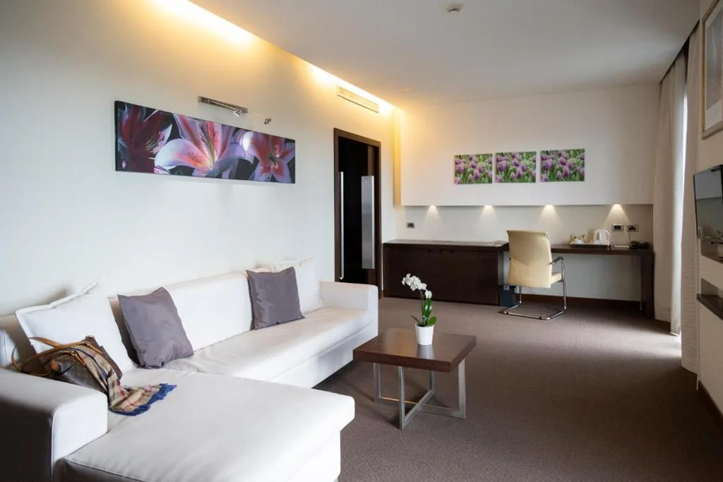 Suite — Hotel Selene Pomezia