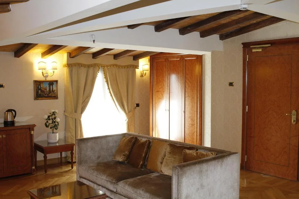 Suite — Hotel Villa Pinciana