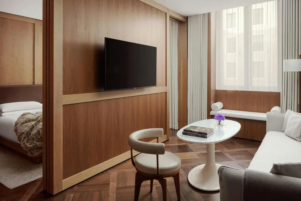 King Suite with 1 Bedroom and Courtyard View — The Rome EDITION