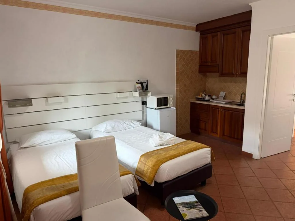 Suite King con 1 Camera da Letto — EURO HOUSE INN airport