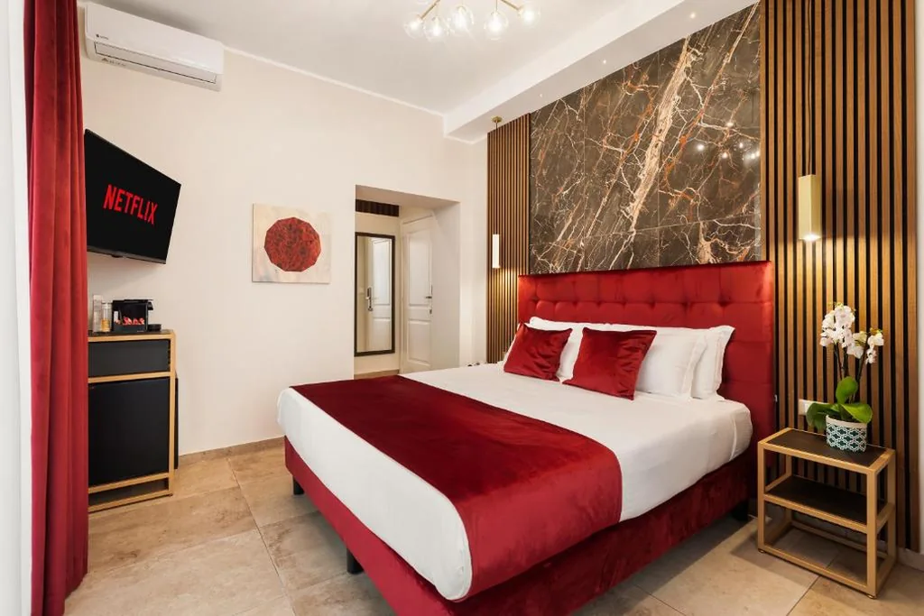 King Suite with Hot Tub — AlbaDea Déco&Jacuzzi
