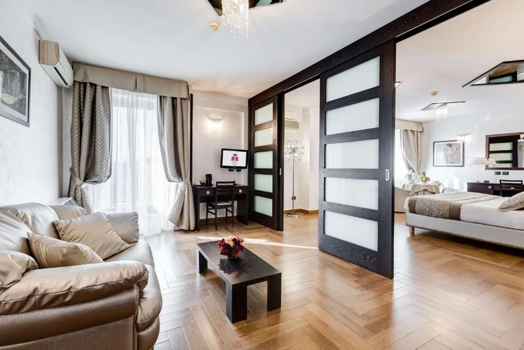 Suite King con Vasca Idromassaggio e Cabina Armadio — Best Western Hotel Rocca