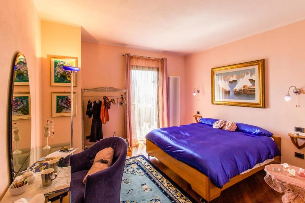 Suite King con Vasca Idromassaggio — Villa Degli Ulivi B&B