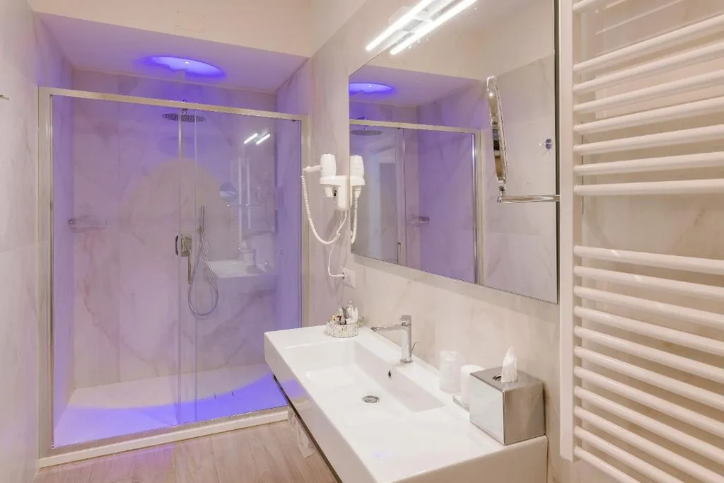 Deluxe King Suite — Rhea Silvia Luxury Navona
