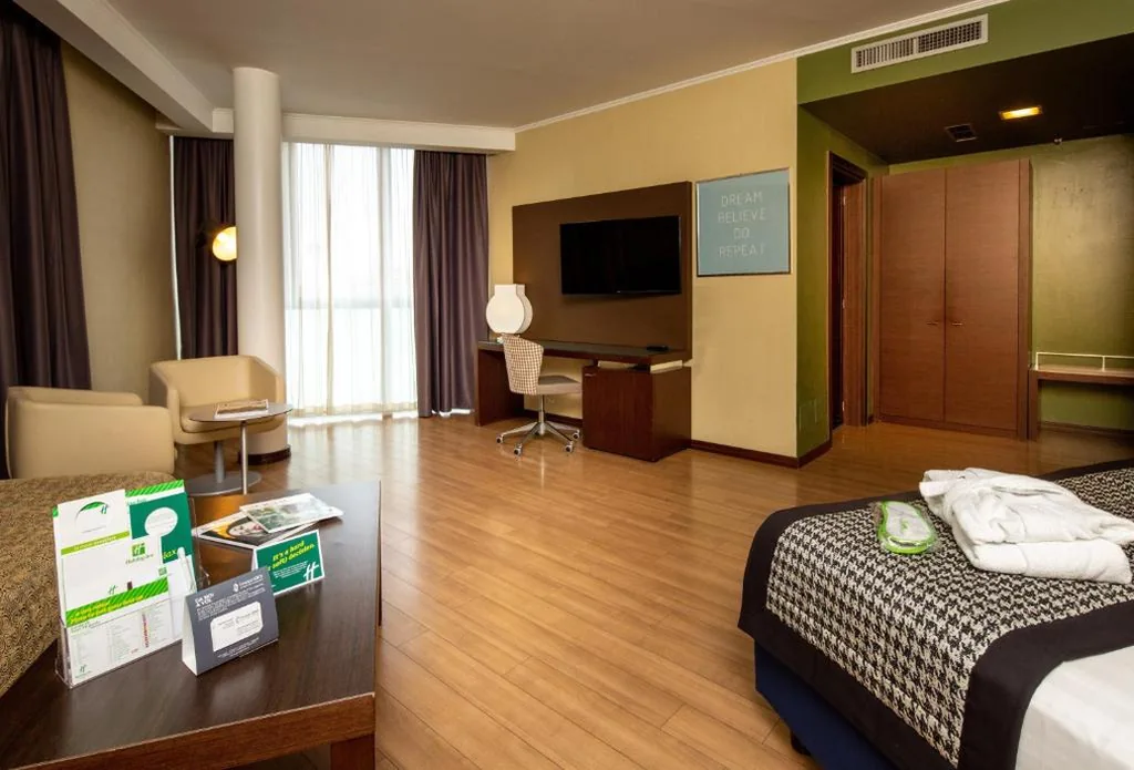 Suite King — Holiday Inn Turin Corso Francia by IHG