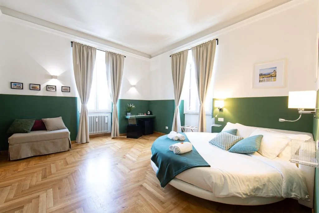 Suite King — Lombardia40 Luxury Suites