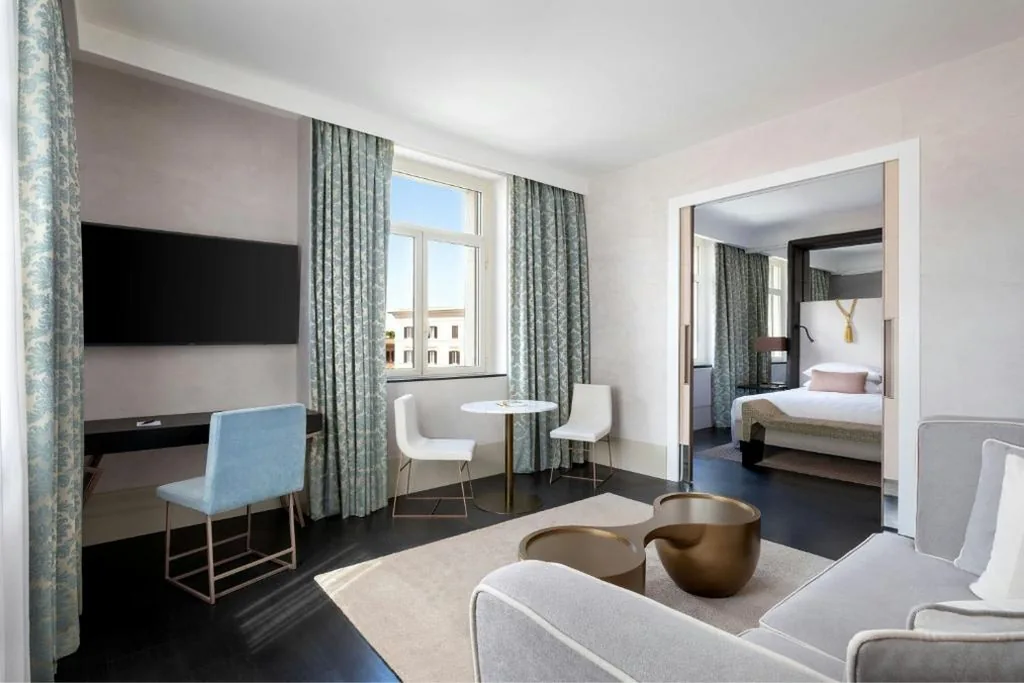 Suite King Signature con 1 Camera da Letto e Vista sulla Città — Sina Bernini Bristol, Autograph Collection