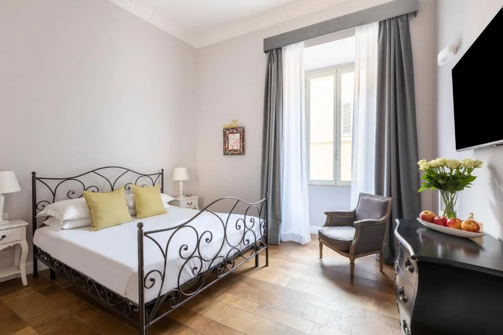 Suite King — Spagna Art & Suites – CA Domus Collection