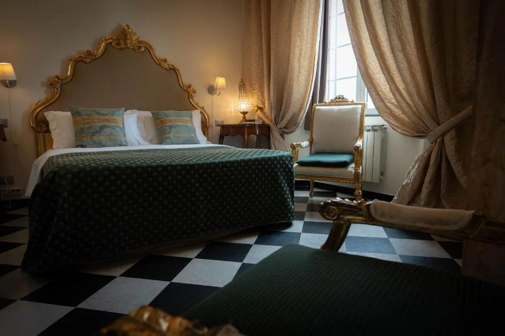 Suite — Morali Palace