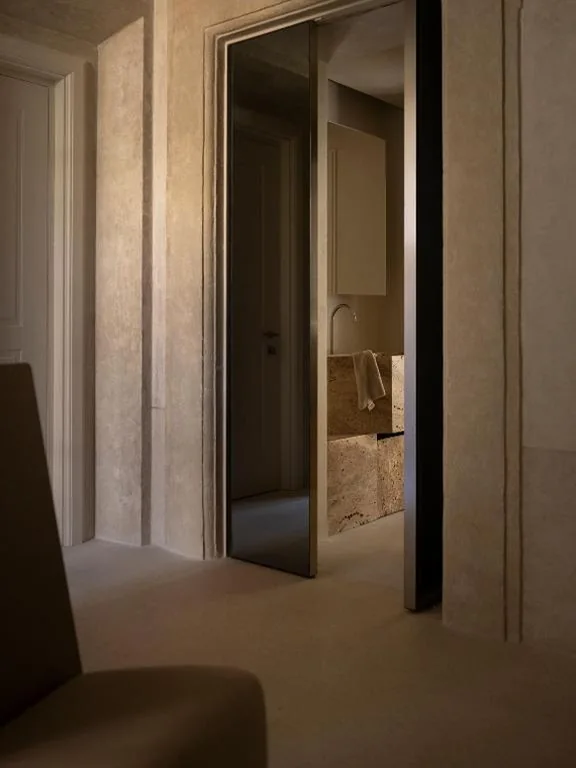 Suite — Nomos Hotel