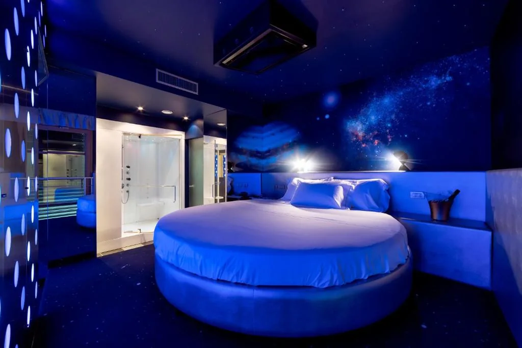 Suite — Piranha Hotel e Motel
