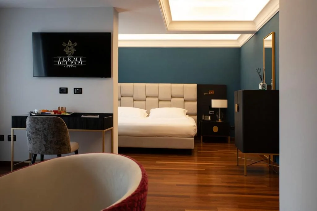 Suite Prestige con Vasca Idromassaggio — Hotel Niccolo’ V – Terme dei Papi