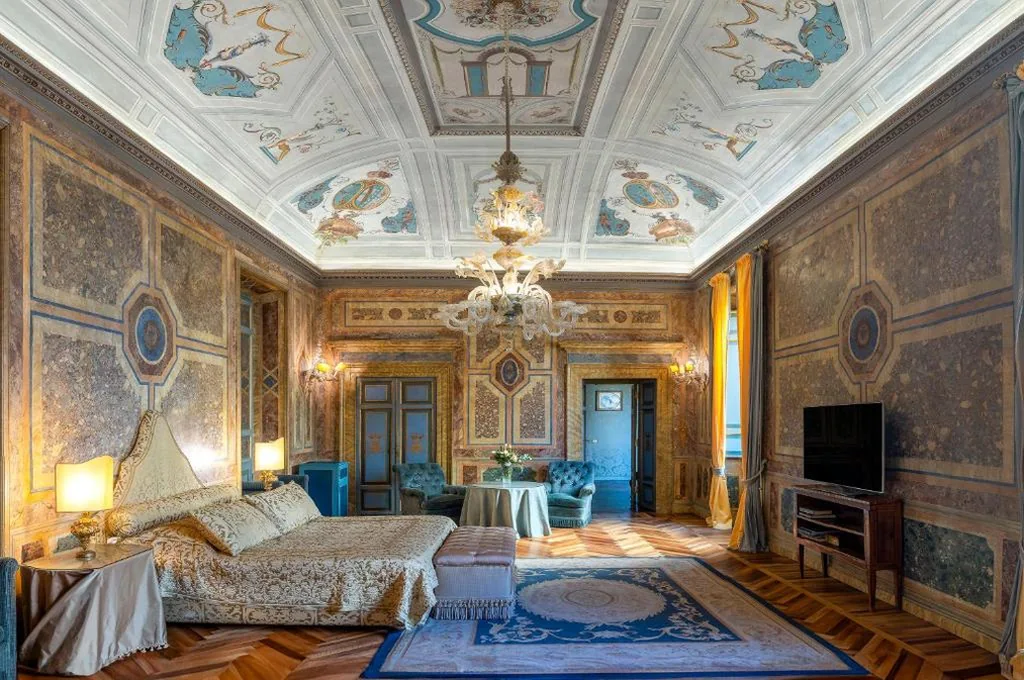 Queen Hortense Suite — Residenza Ruspoli Bonaparte