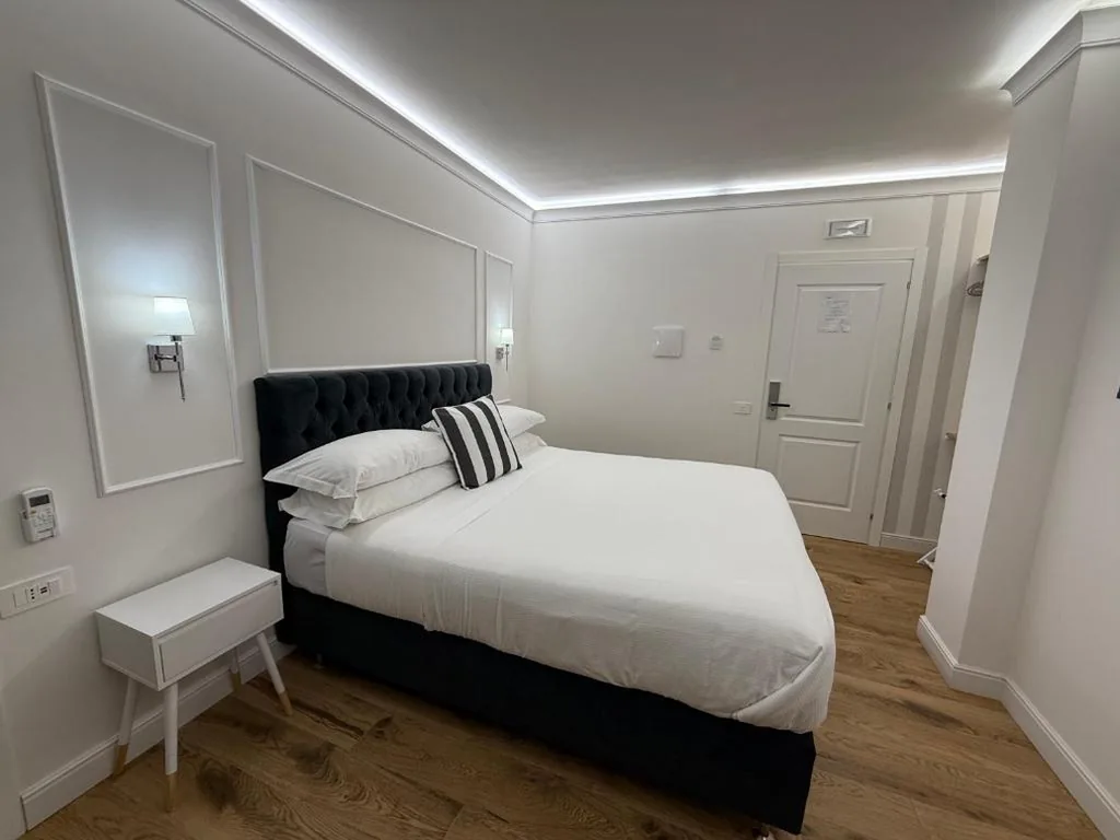 Standard Suite — Emy Suites
