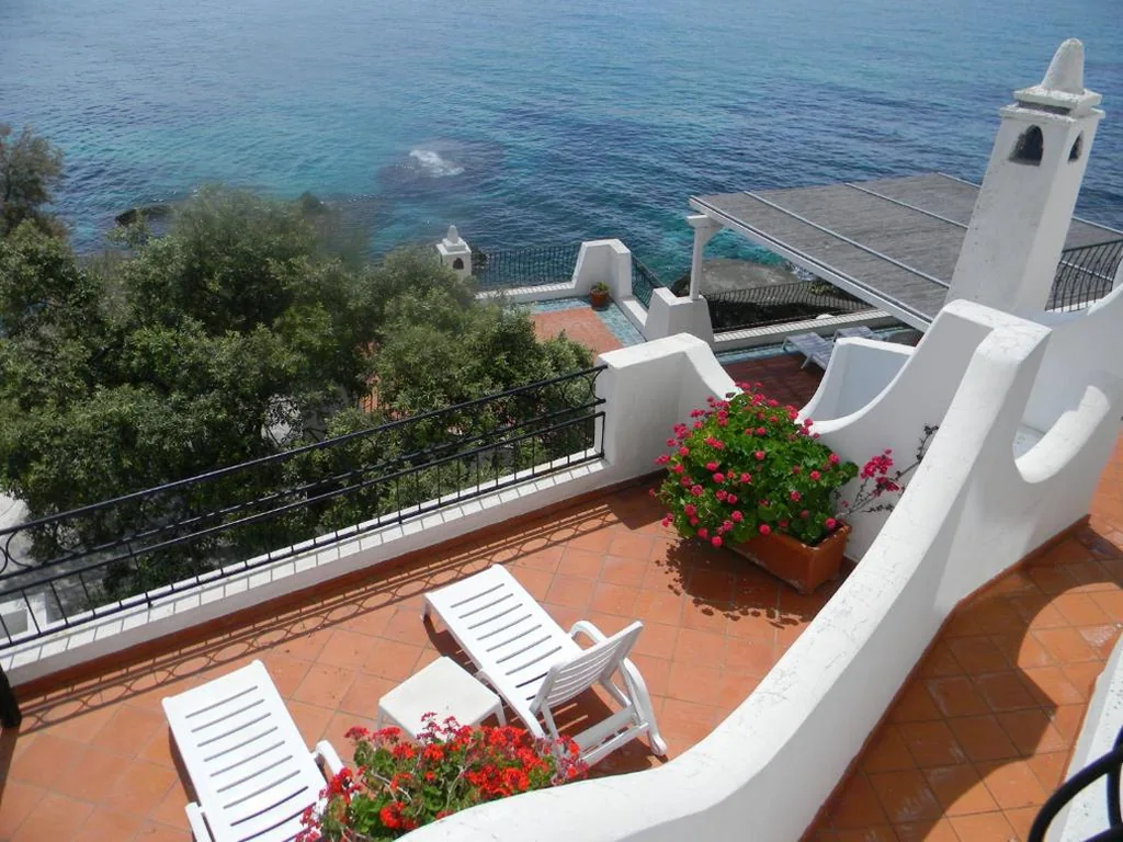 Standard Suite — Hotel Punta Rossa