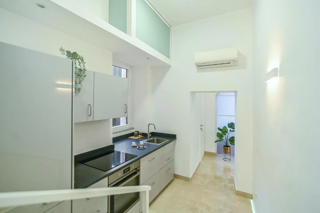 Suite — Suite 109