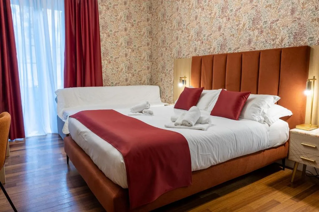 Superior Suite — Vatican Plaza