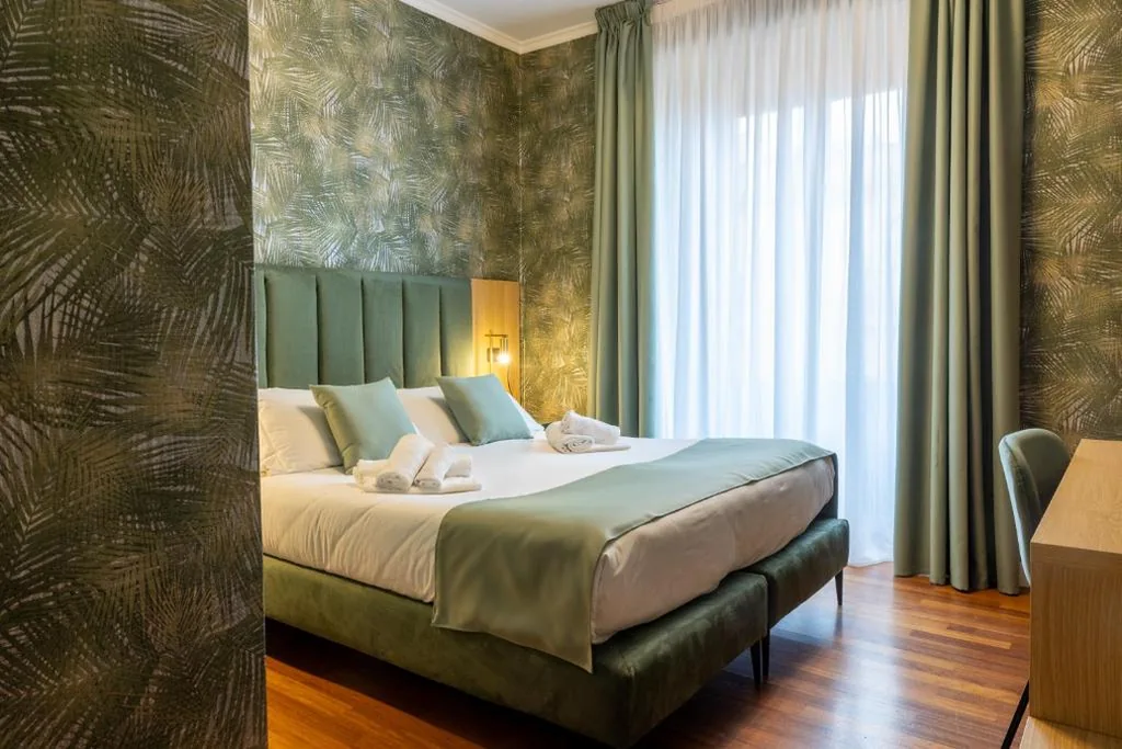 Superior Suite — Vatican Plaza