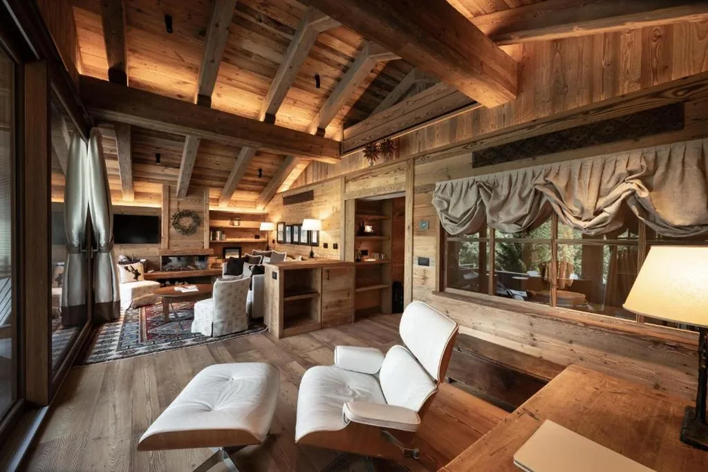 Suite with Sauna and Mont Blanc View — Auberge de La Maison
