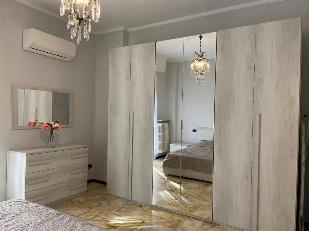 SUNNY APARTMENT with big terrace — foto 4