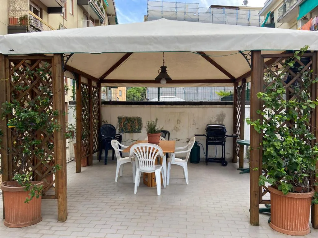 SUNNY APARTMENT with big terrace — foto 6