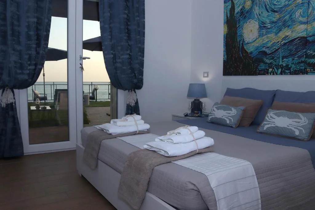 Sunset House