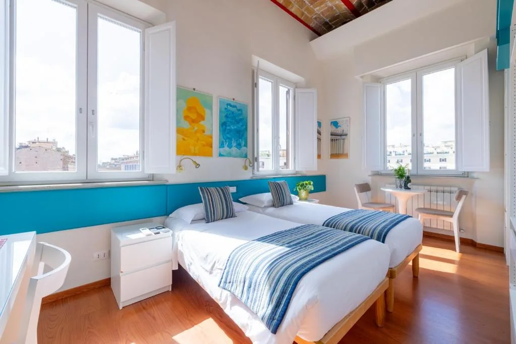 Superior Relais FCollection Temple View