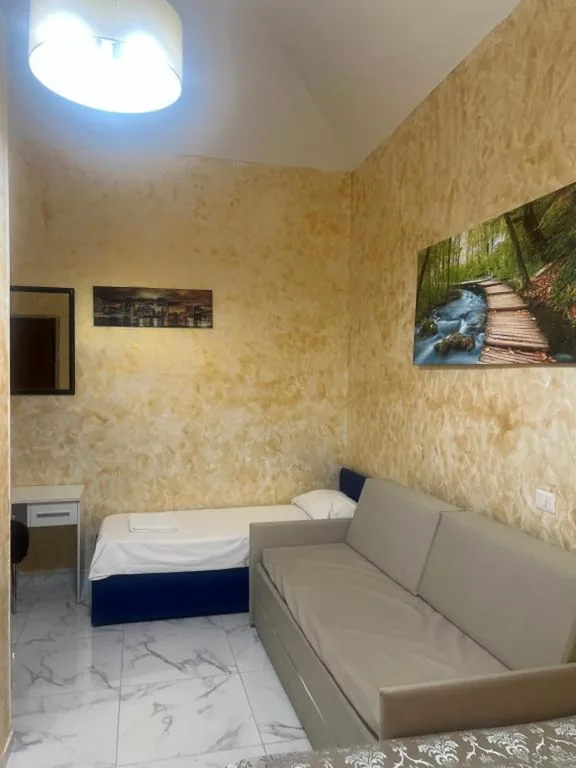 Termini Golden house