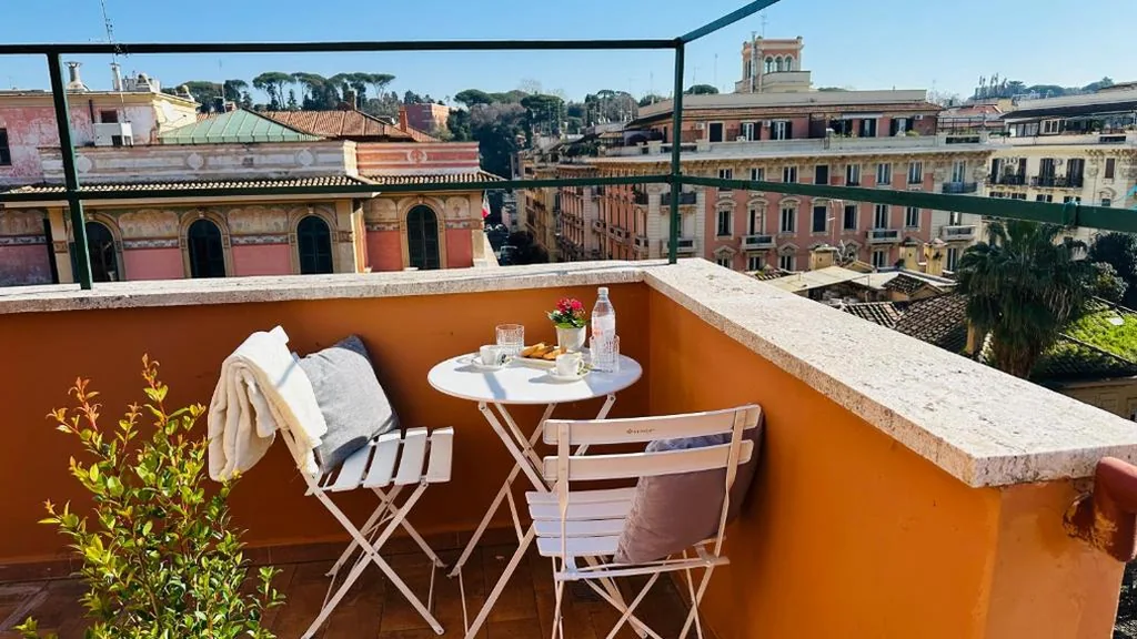 Terrazza Urania – Penthouse terrace with 360 view of Rome