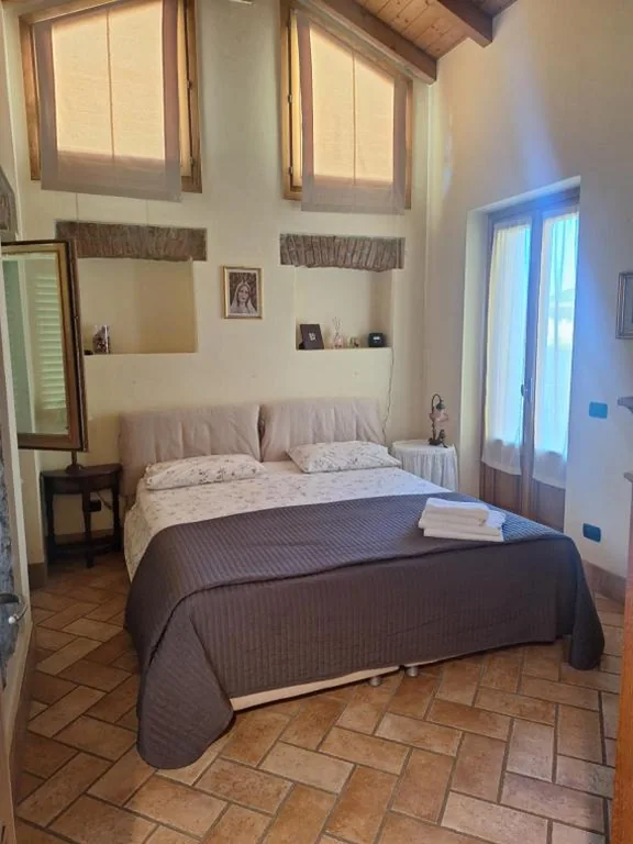 The Dependance of the Villa Isabella Stresa by the little river with private dedicated parking