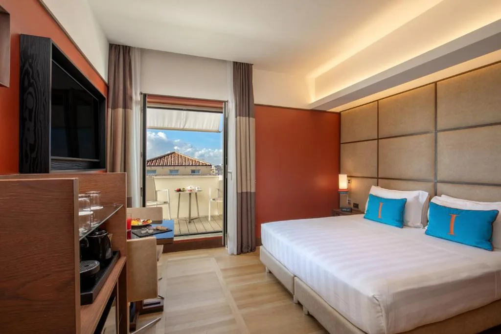 The Independent Hotel — foto 7