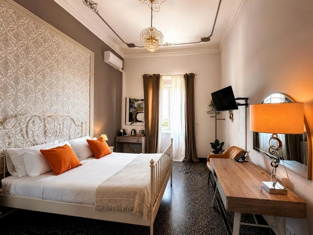 THE MOON Genova Suites&Rooms – Historic Palace