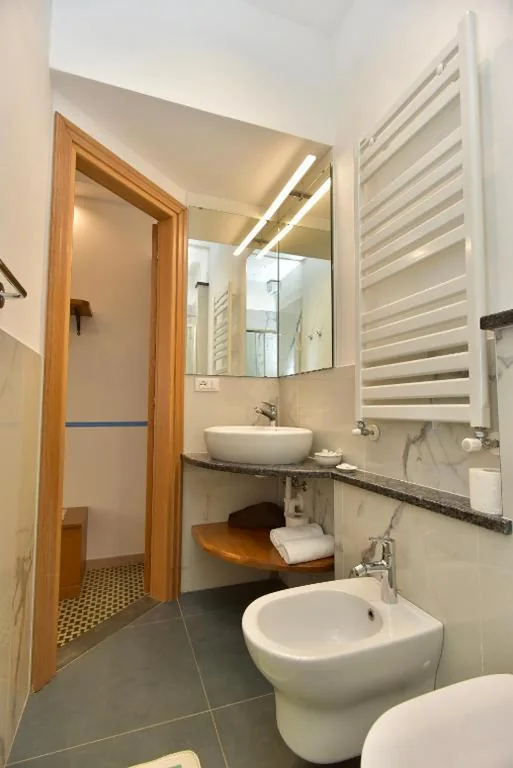 The Vernazza Main Plaza – Rooms & Apartment — foto 7