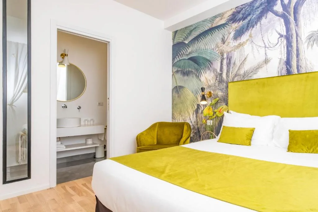 The Vista Rooms & Terrace