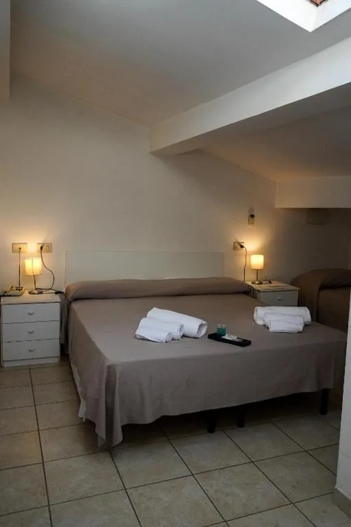 2 Camere Adiacenti — Hotel Cilene