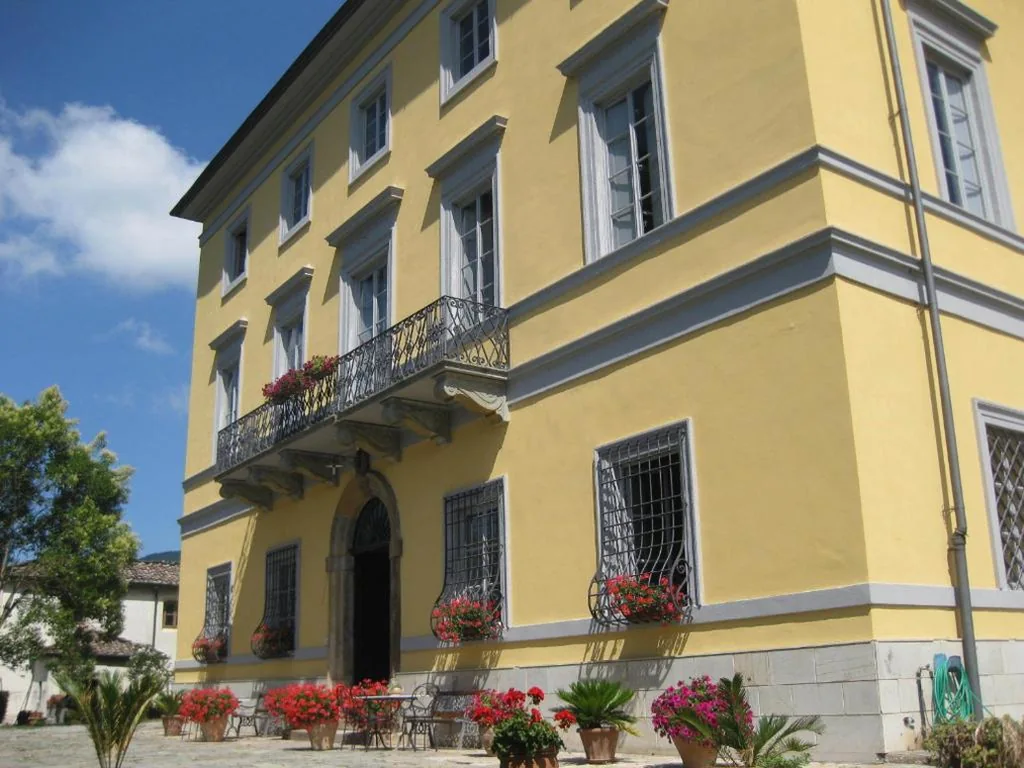 2 Superior Connecting Double Rooms — B&B Villa Pardi Lucca