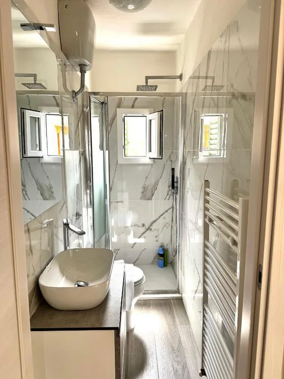 Accommodation near the airport — foto 8
