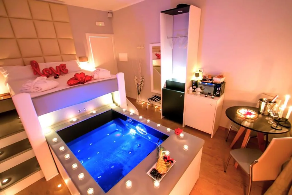 Alma Suites – Jacuzzi Livorno
