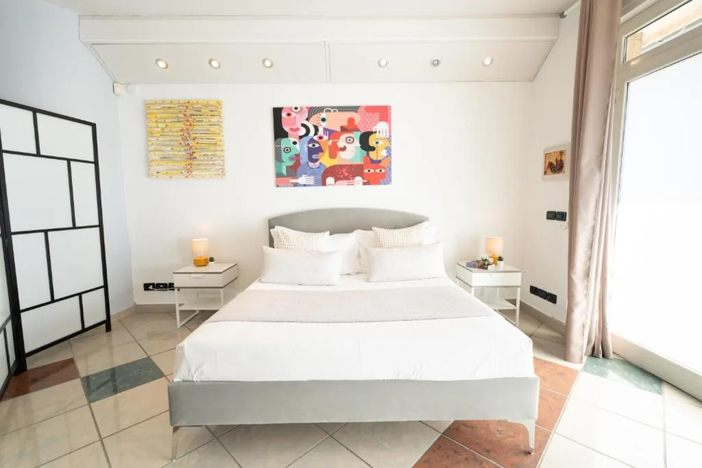 Amarin Pisa Room
