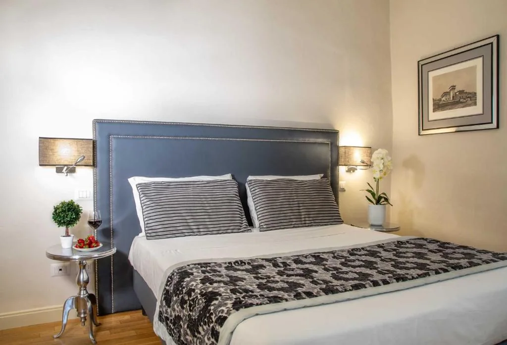 Ampia Camera Matrimoniale — Boutique Hotel del Corso