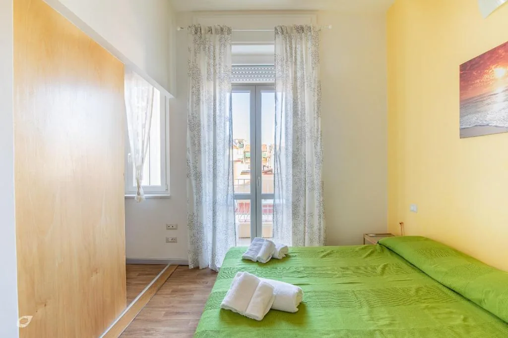 Ampia Camera Matrimoniale — Casa Arsella