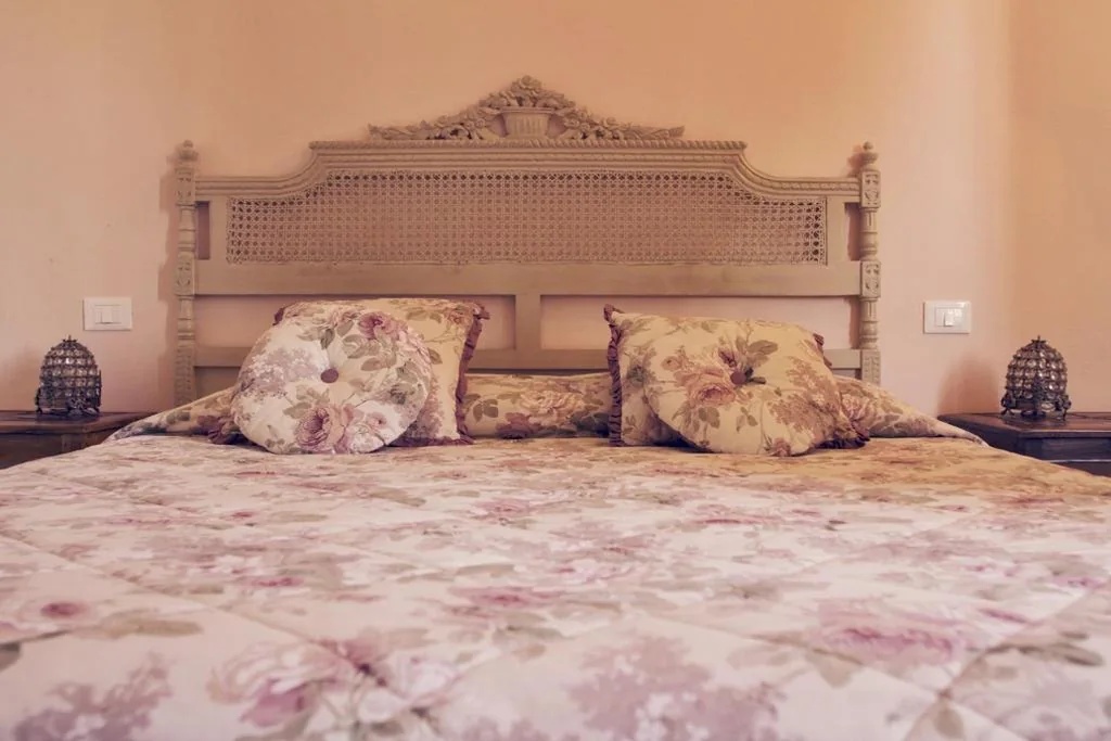 Large Double or Twin Room — Piccolo Navy