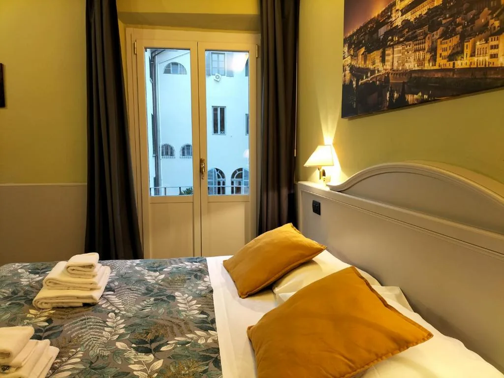 Ampia Camera Matrimoniale — Hotel Camilla Firenze