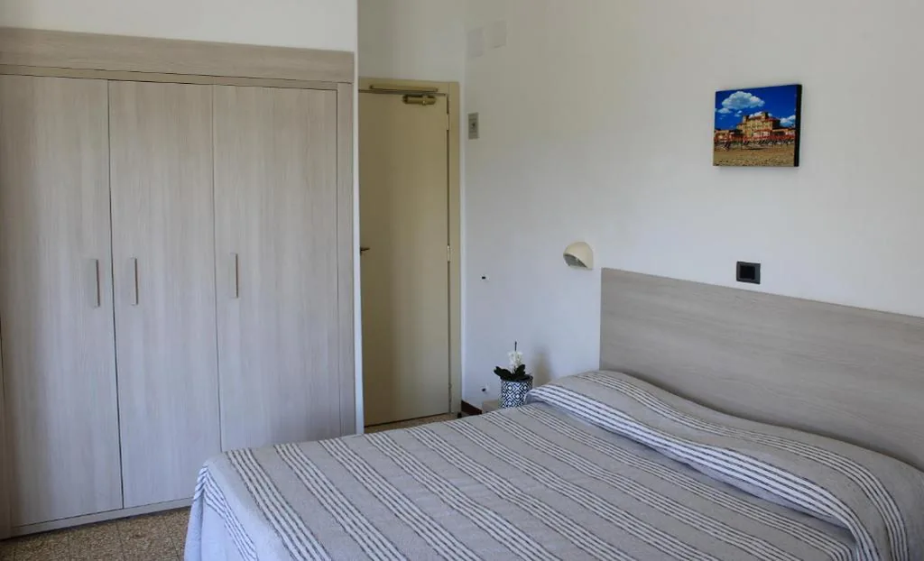 Ampia Camera Matrimoniale — Hotel Puccinelli