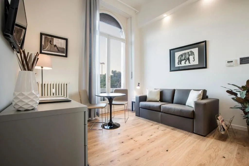 One-Bedroom Apartment — 7Florence